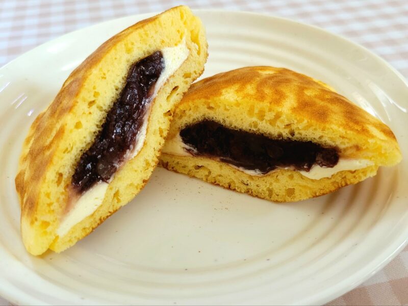 北海道産バターどらやきのカット断面