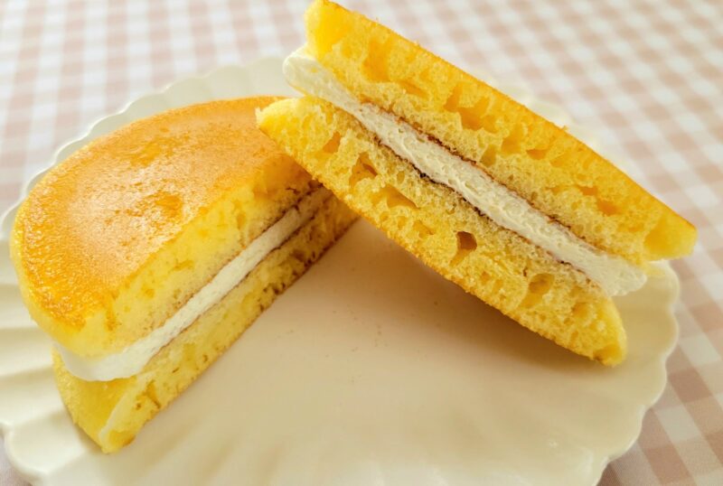 フランス産クリームチーズパンケーキのカット断面