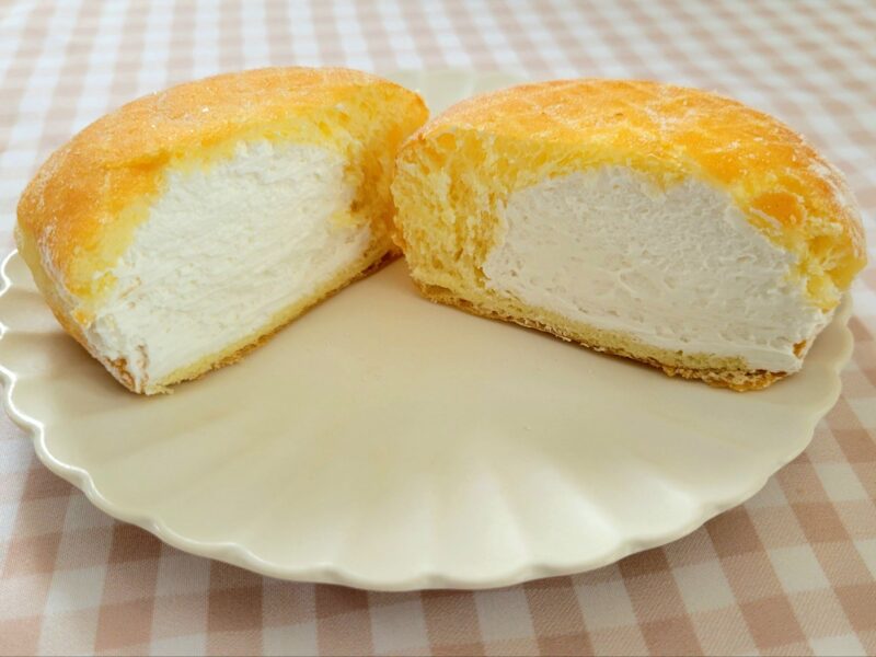 エンゼルクリームのカット断面