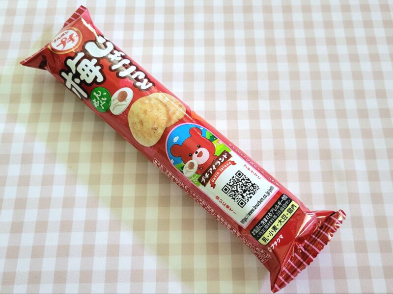 じゃこっと梅せんべいのパッケージ