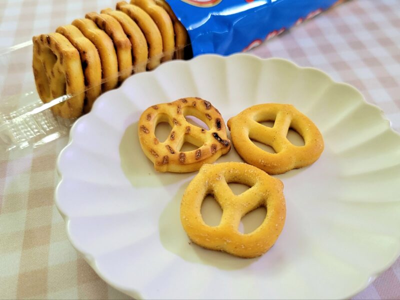 うましおプレッツェルの中身