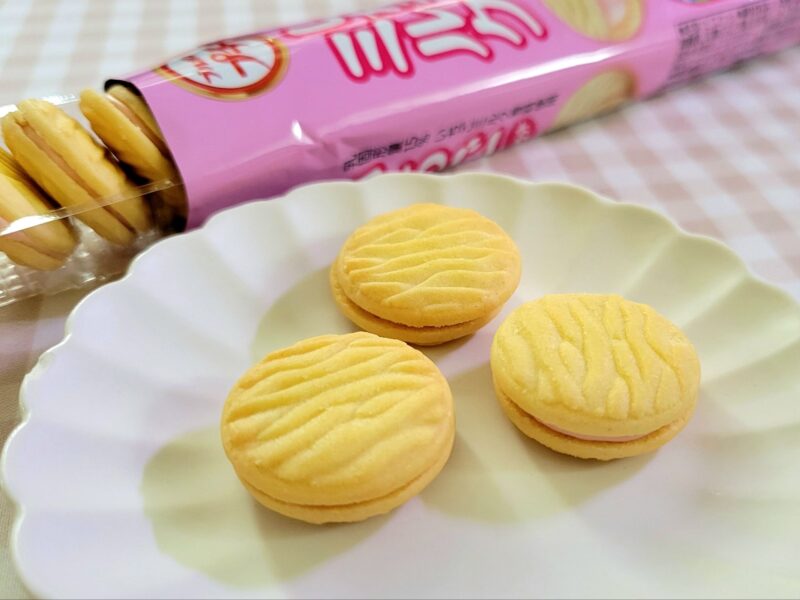 いちごミルクビスケットの中身